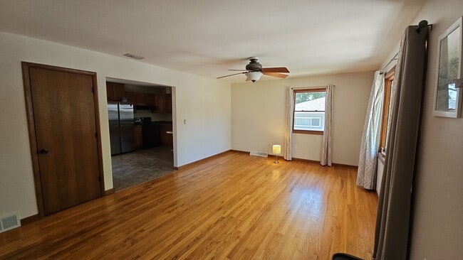 Building Photo - 707-713 13th Ave