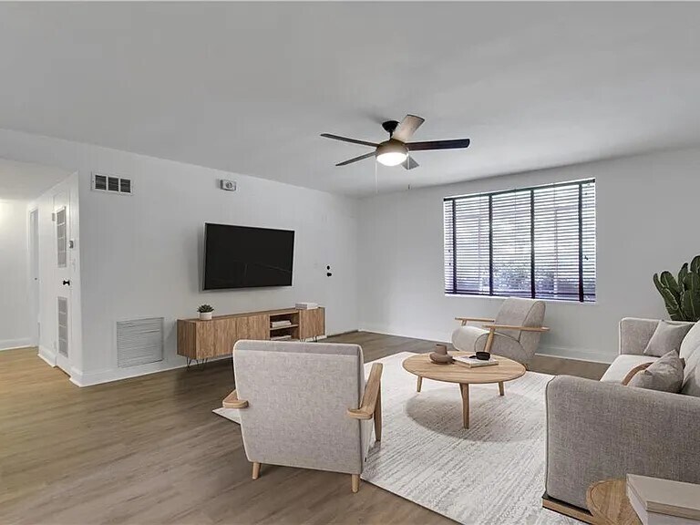 Building Photo - 1174 Briarcliff Rd NE