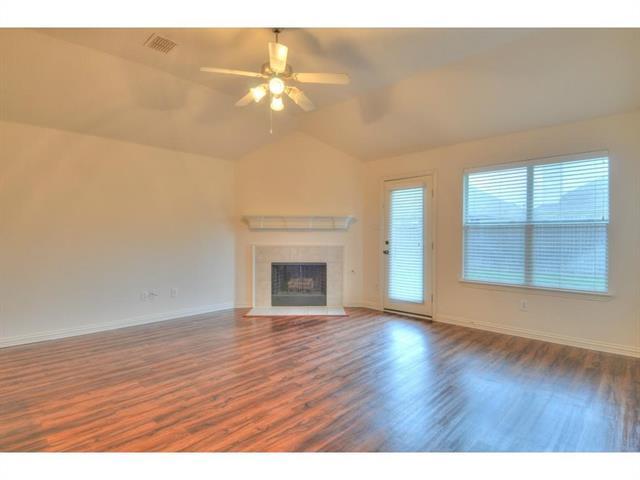 Building Photo - 3216 Chesington Dr