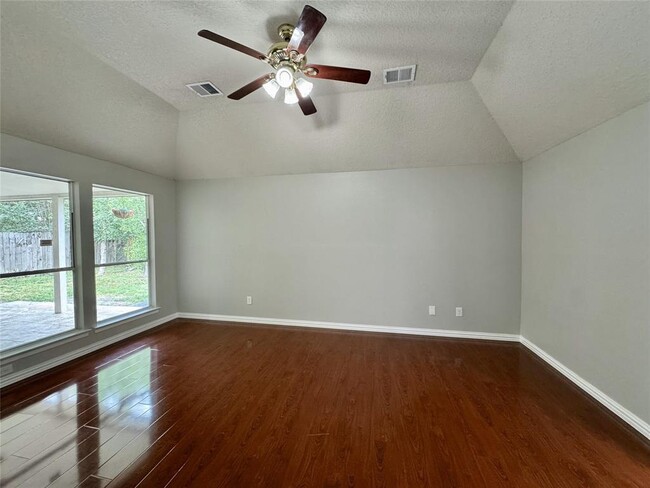 Building Photo - 5706 Painted Trail Dr
