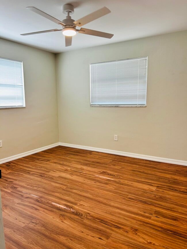 Building Photo - 162 Beacon Ln