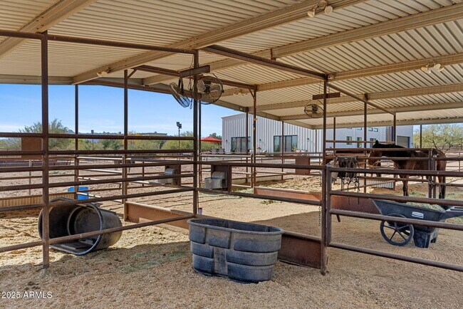 Building Photo - 14537 E Windstone Trail