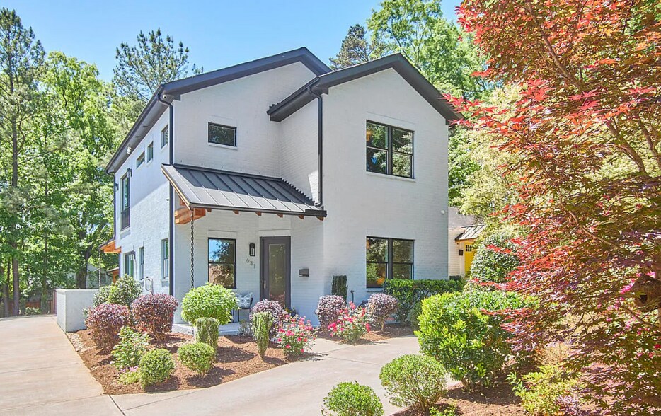 Building Photo - 631 Linfield Dr