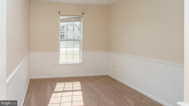 Building Photo - 401 Degas Ct