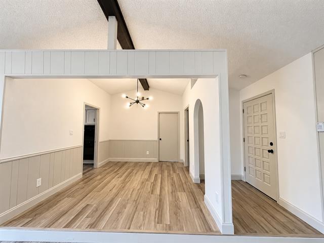 Building Photo - 2404 Kentfield Ln