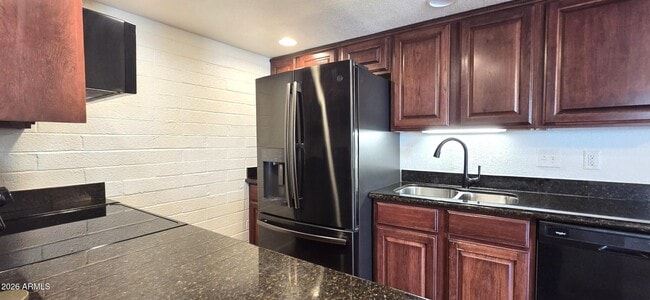 Building Photo - 6040 N 79th St