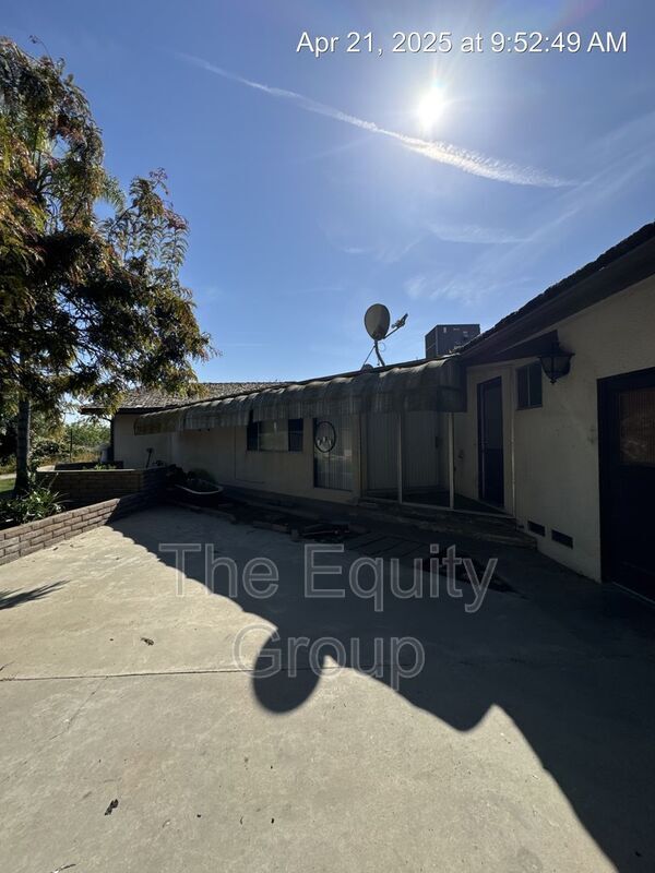 Building Photo - 5342 Avenue 280
