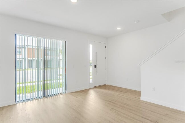 Building Photo - 3249 Energy Dr