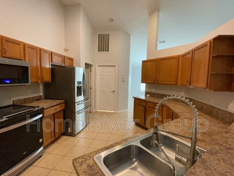 Building Photo - 7825 SW 139th Pl