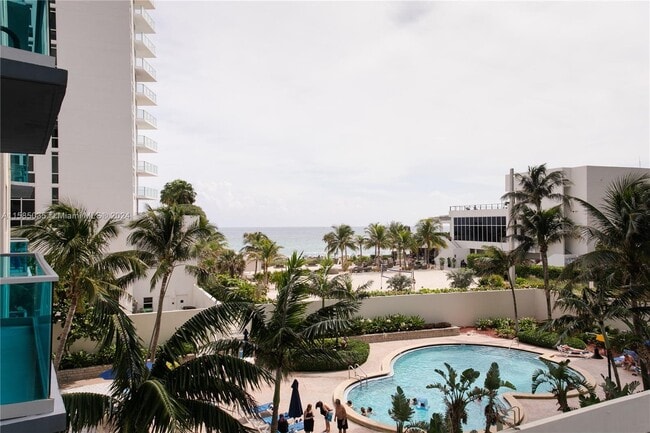 Building Photo - 4001 South Ocean Drive Apt #3L, Hollywood,...