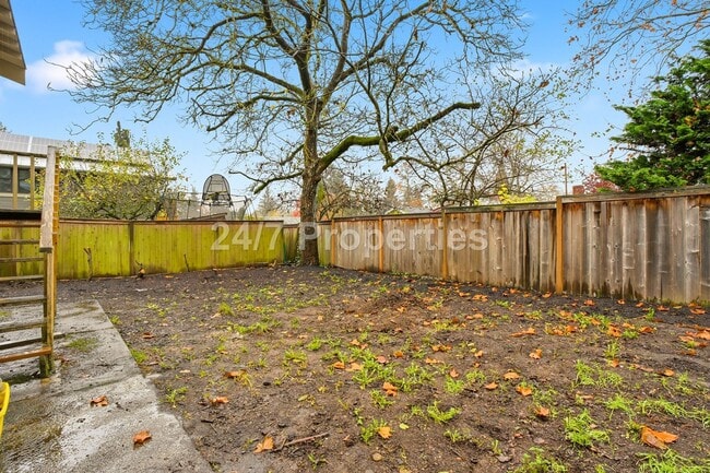 Building Photo - Amazing 4 bedroom home in SE Portland!