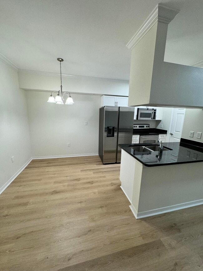 Building Photo - 6475 Emerald Dunes Dr