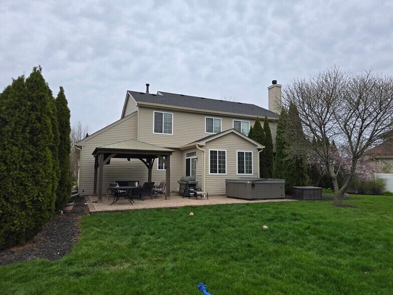 Gazebo added - 12824 Meadow Ln