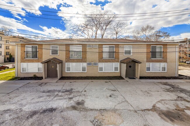 Building Photo - 1516-1518 E 70th Street Chicago, IL 60637