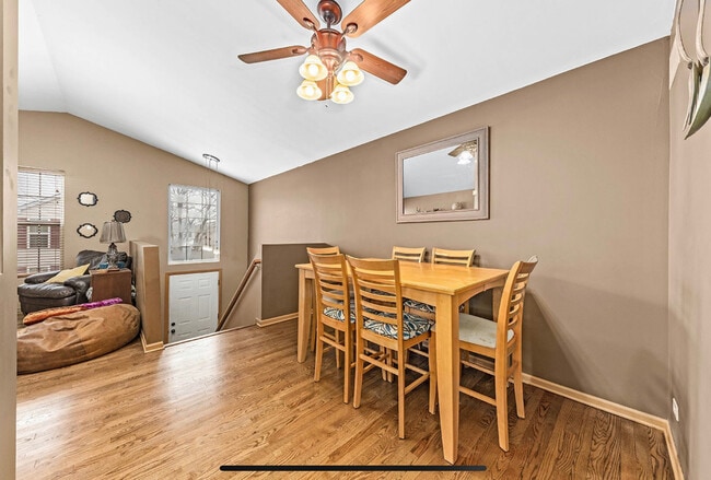 Building Photo - 695 Serendipity Dr