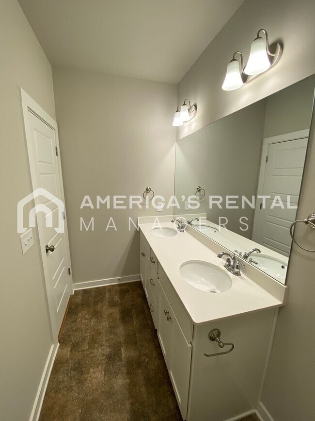 Building Photo - DEPOSIT PENDING! Home for Rent in Jasper, AL... Available to View!!!
