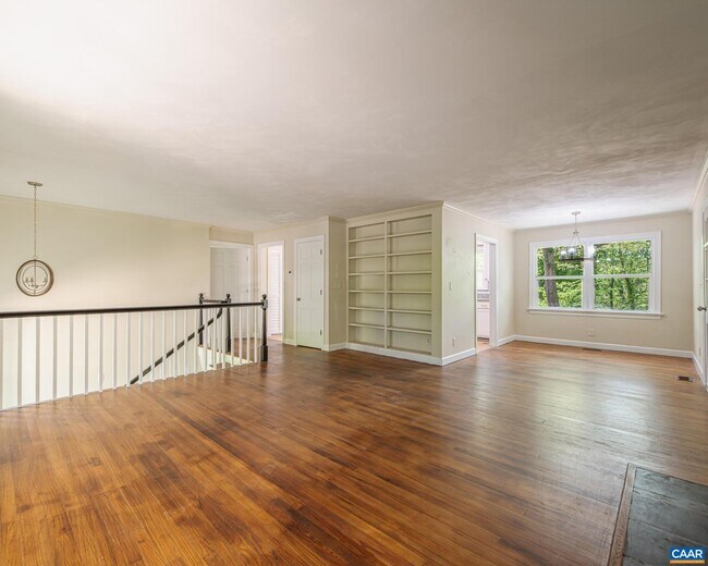 Building Photo - 337 Carrsbrook Dr