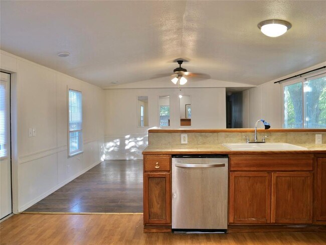 Building Photo - 1504 Citation Cir