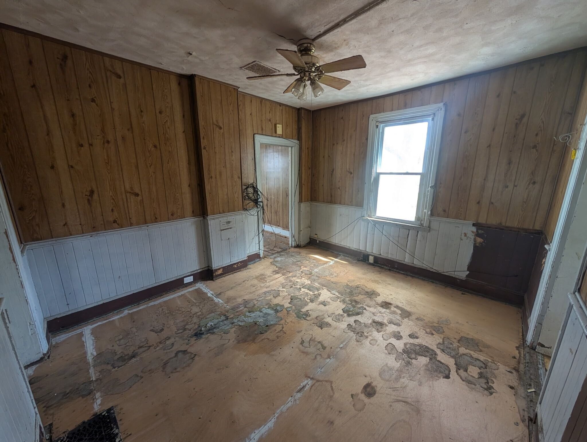 Building Photo - 1214 W Butler St