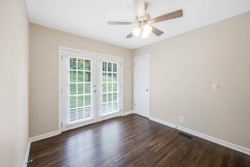 Building Photo - 609 Durrett Dr