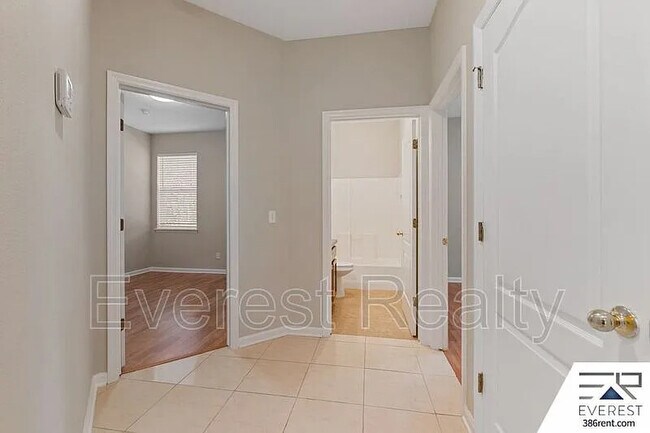Building Photo - 47 Bassett Ln
