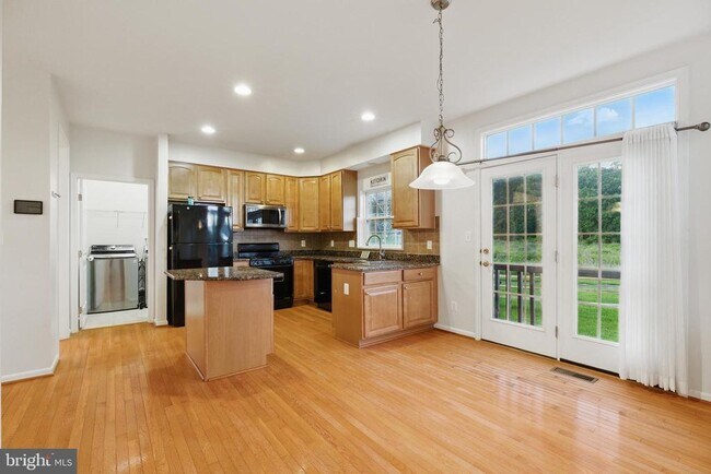 Building Photo - 25505 Balagat Pl