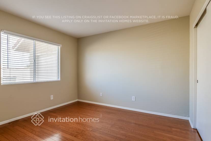 Building Photo - 41223 Maple St