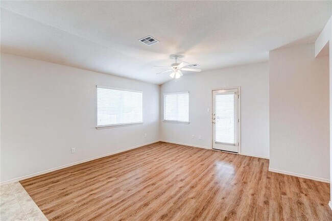 Building Photo - 405 Fort Thomas Pl