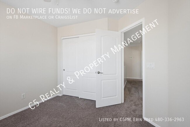 Building Photo - 3075 W Five Mile Peak Dr