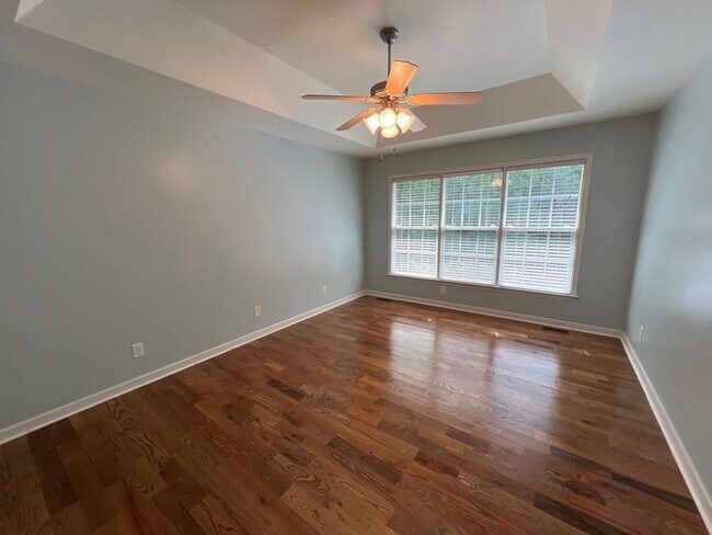 Building Photo - For Rent in Charleston Ridge