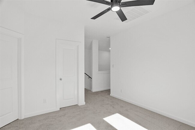 Building Photo - 312 Oakbend Dr