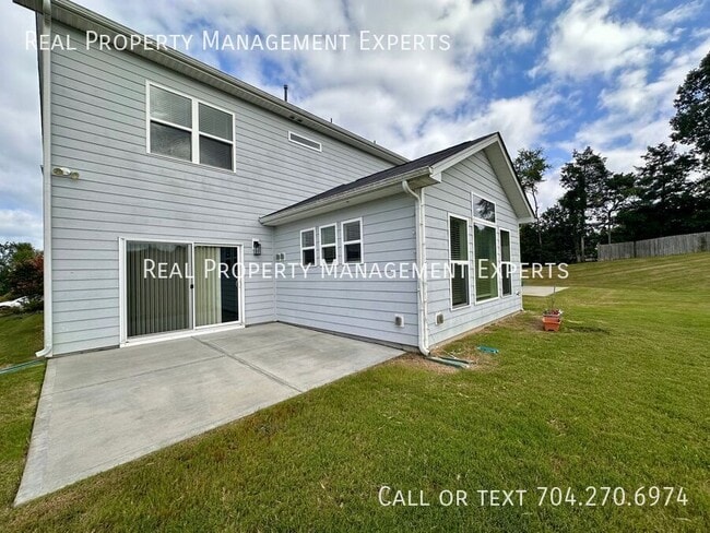 Building Photo - 6511 Wildbrook Dr