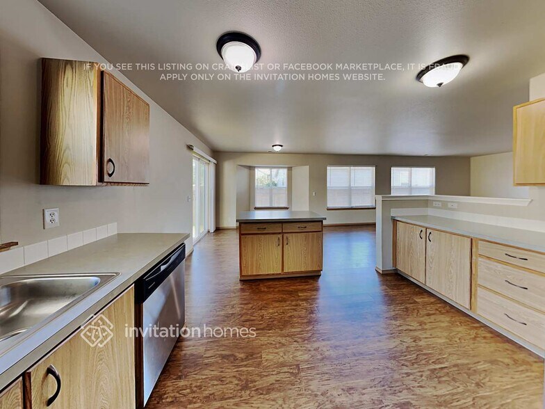 Building Photo - 1206 Boatman Ave NW