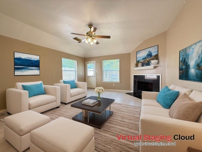 Building Photo - 719 Willow W Dr