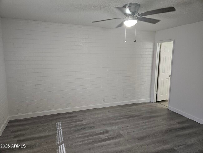 Building Photo - 6043 N 23rd Ave