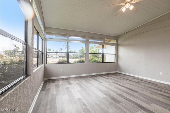 Building Photo - 16737 Pheasant Ct