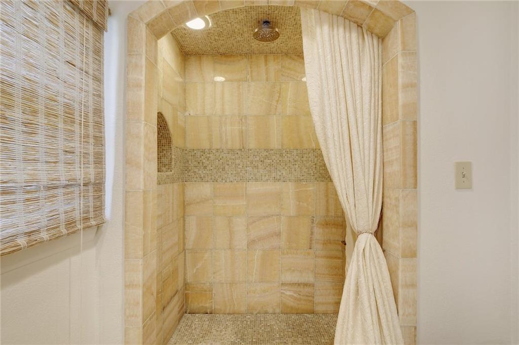 Building Photo - 108 Acapulco Dr