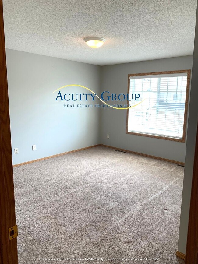 Building Photo - 3BR, 2BA, Champlin Townhome for Move in as soon as 9/1/2026