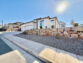 Building Photo - Lovely Three Bedroom Home with RV parking in Shooting Star - Washington Fields