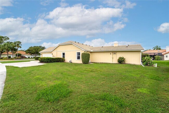 Building Photo - 5828 Sandy Pointe Dr