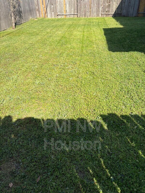 Building Photo - 26306 Hartwill Dr