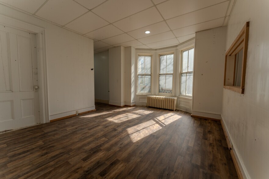 Building Photo - 215 Liberty St