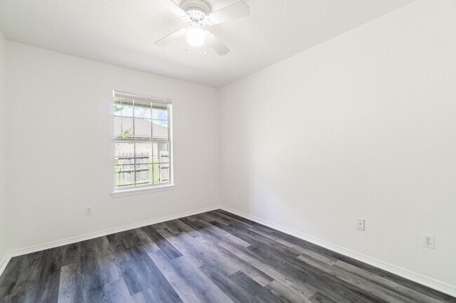 Building Photo - 5001-5003 S.30th