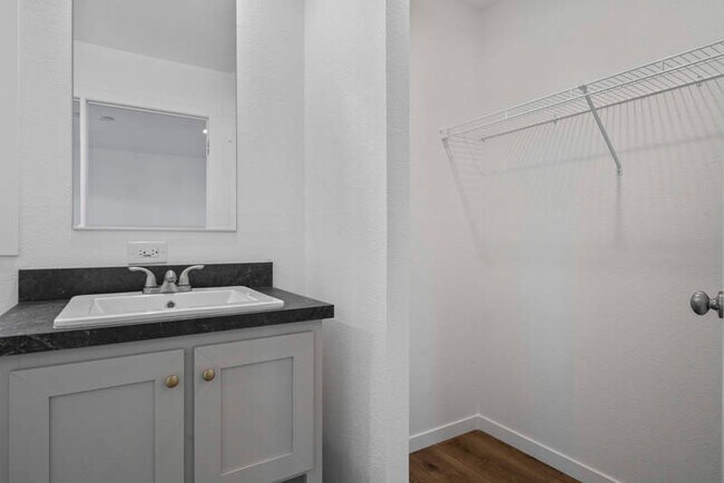 Building Photo - 4315 N Flowing Wells Rd