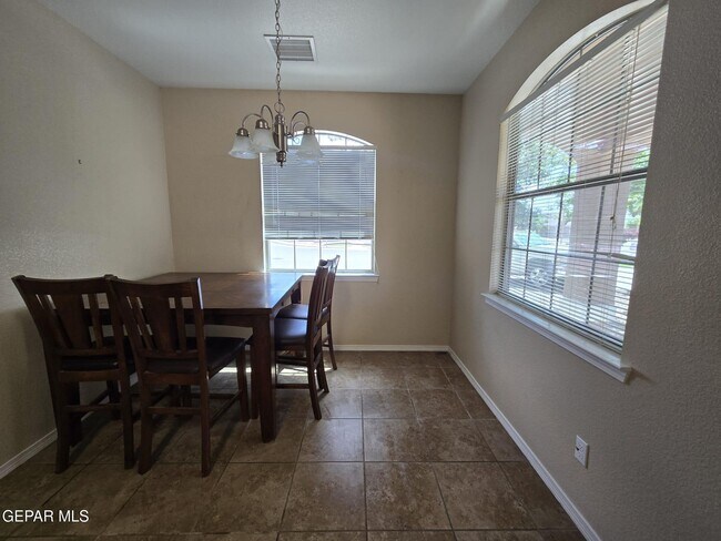 Building Photo - 14275 Ranier Point Dr