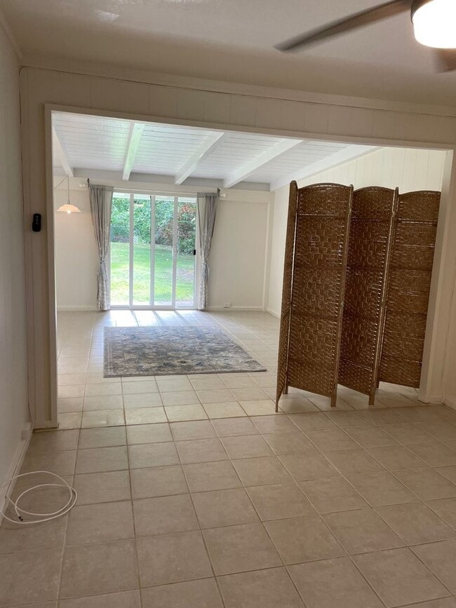 Building Photo - l3817g