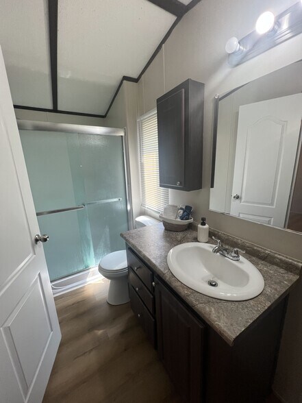 Building Photo - 5214 Guthrie St