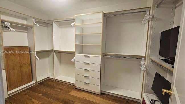 Building Photo - 4001 N Ocean Blvd