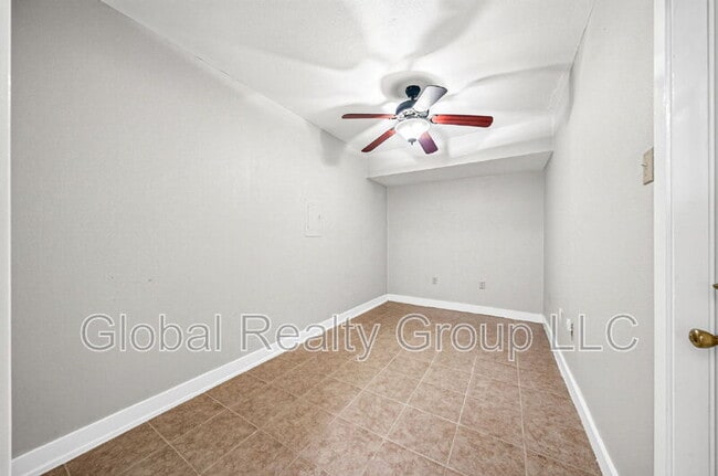Building Photo - 412 Cordoba Dr