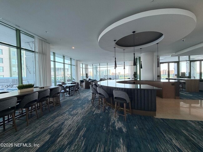 Building Photo - 1431 Riverplace Blvd